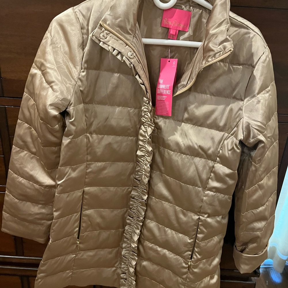Lilly Pulitzer Doria Jacket in gold metallic/champagne size 4.
